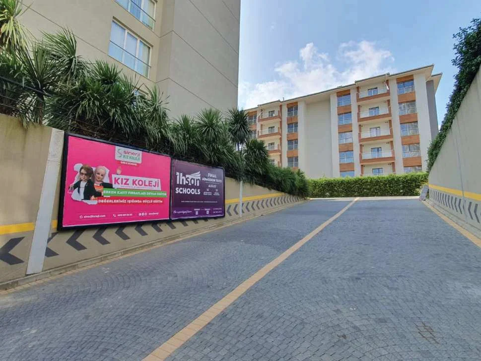 Avrupa Konutları 3 Başakşehir İstanbul Billboard - B025
