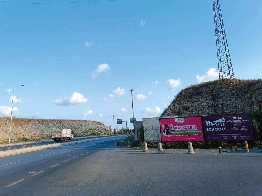 Nidapark Başakşehir Başakşehir İstanbul Billboard - B052