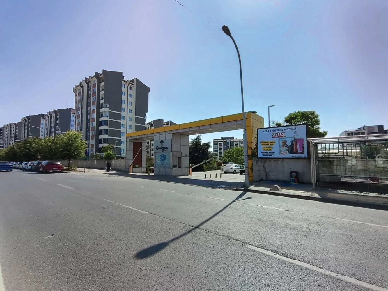 Emirgan Sitesi Başakşehir İstanbul Billboard - B085