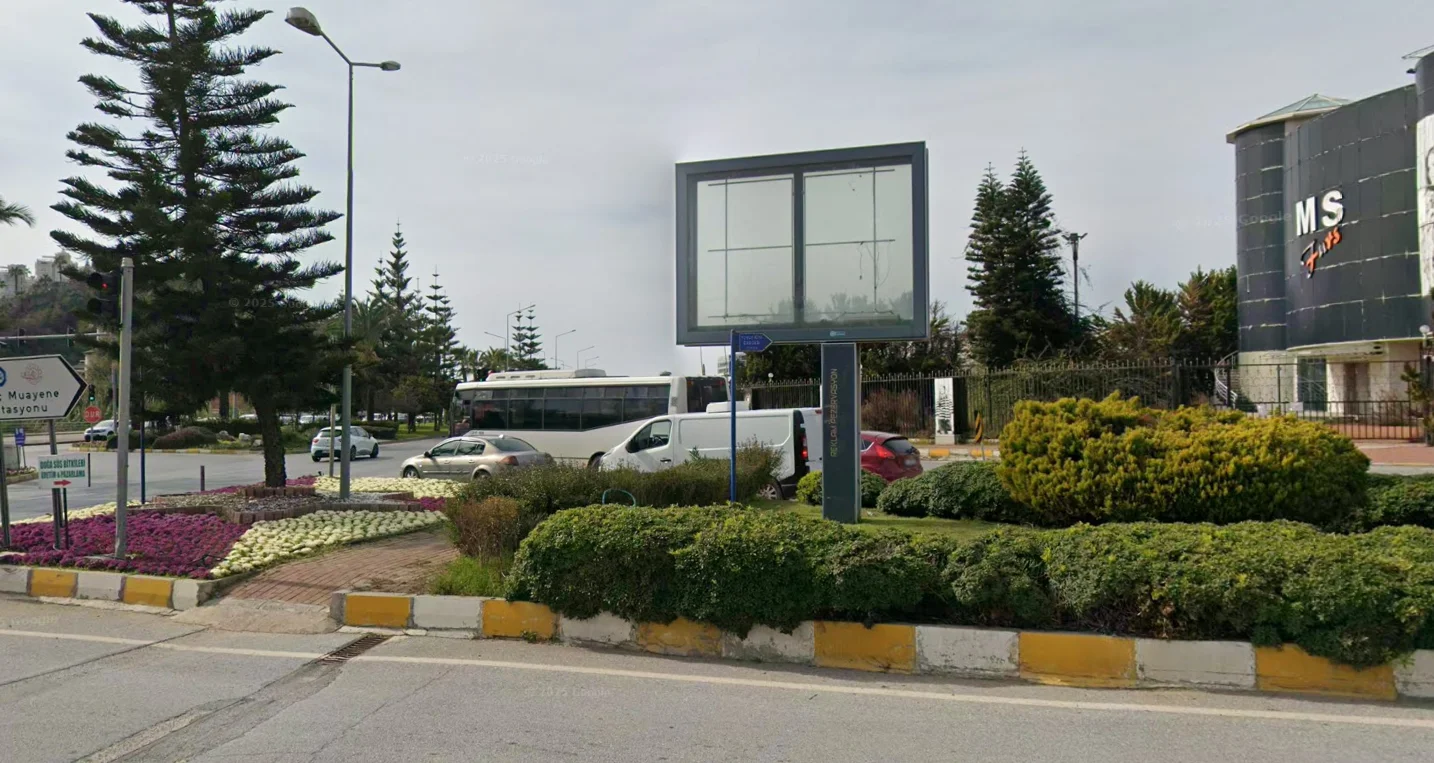 Konaklı Mahallesi Eski Necati Center Önü Alanya Antalya Megalight