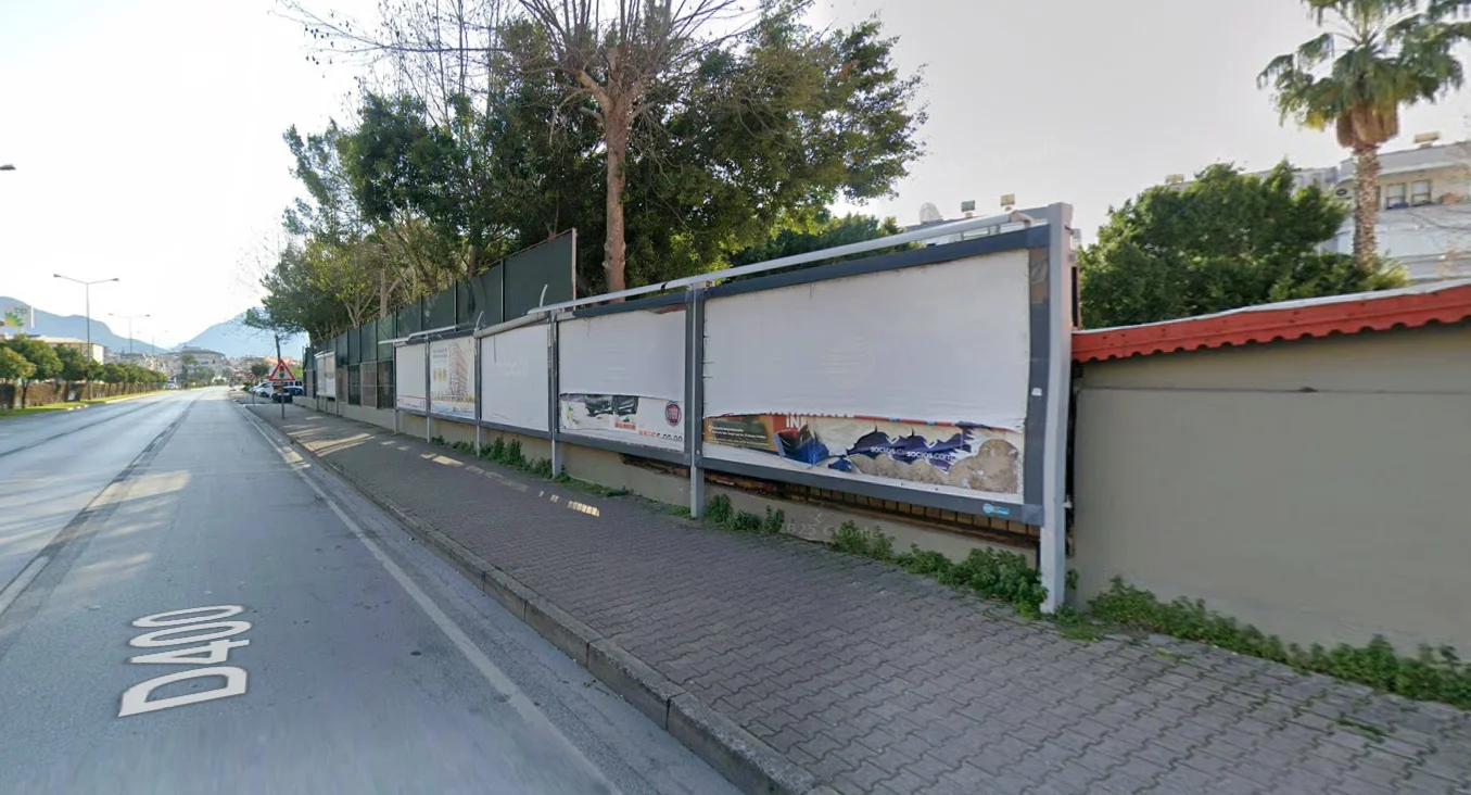 Eski Devlet Hastanesi Kavşağı Şükrü Mülazım Okulu Önü Alanya Antalya Billboard - 2