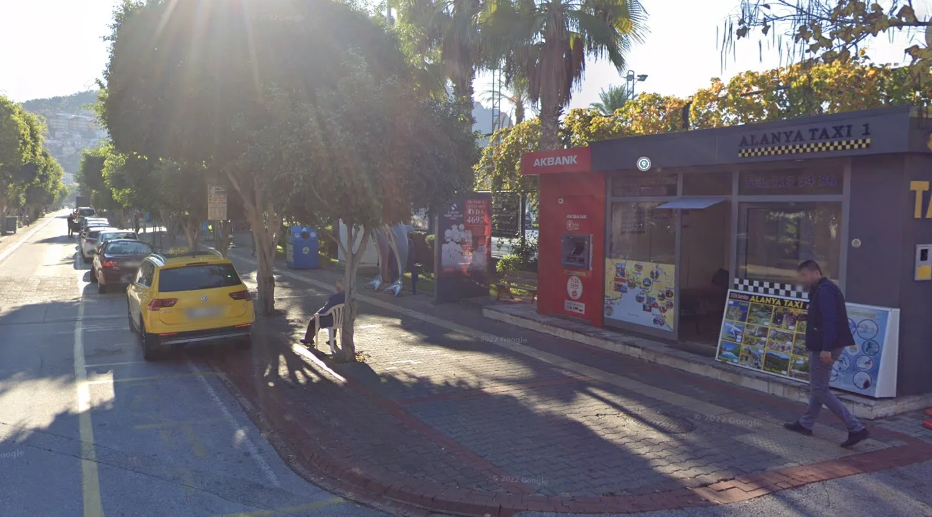 Damlataş Yolu Alana Taksi Durağı Karşısı Alanya Antalya Raket CLP