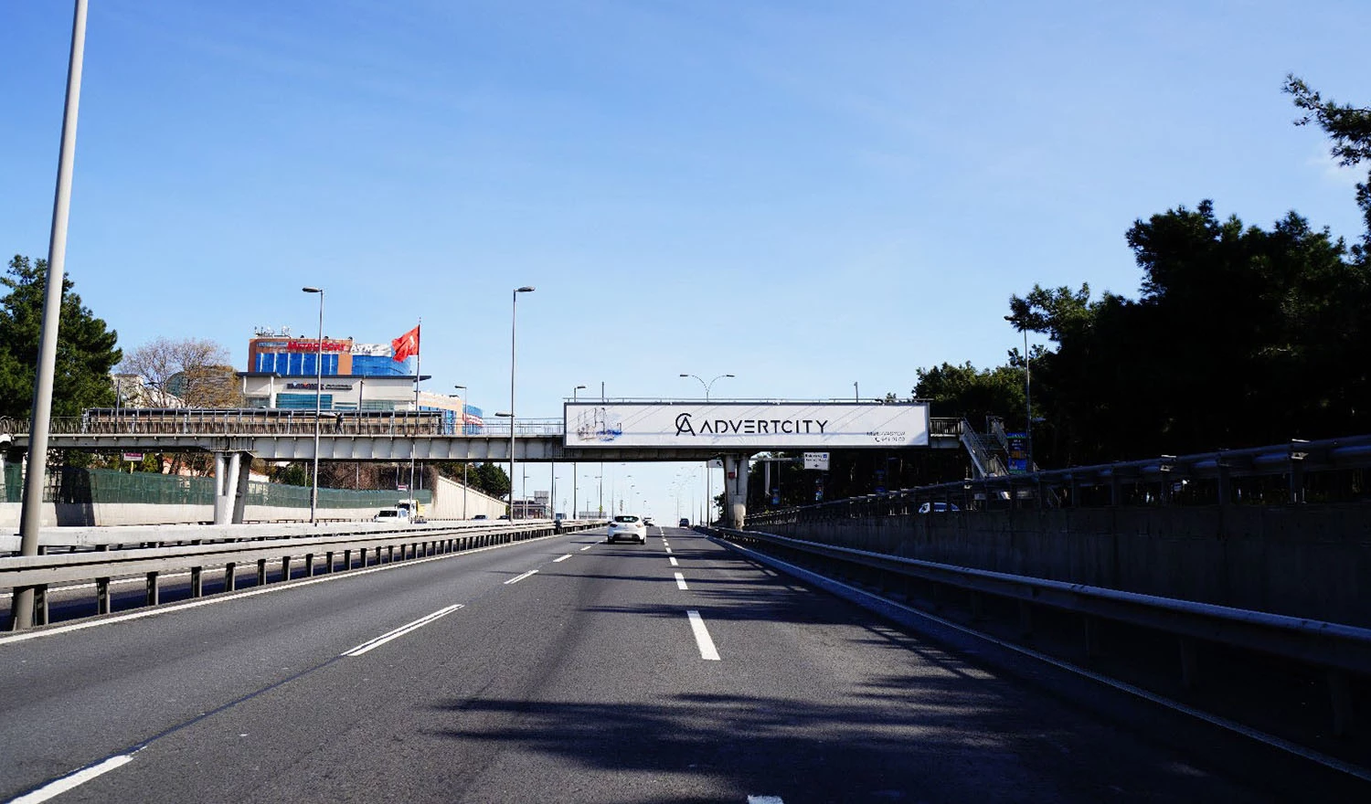Bahçelievler Çocuk Esirgeme Yaya Bakırköy İstanbul Üst Geçit - 1