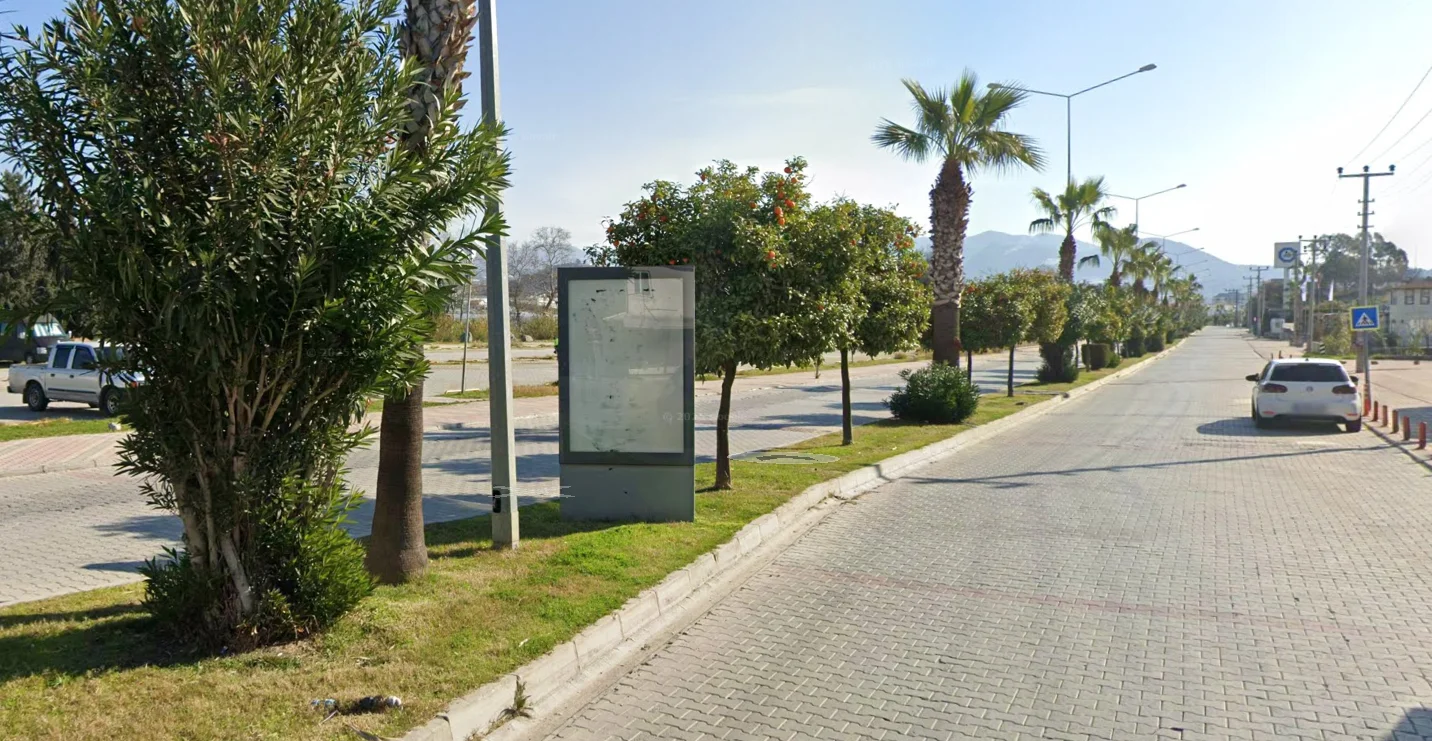 Konaklı Mahallesi Megamall Alışveriş Merkezi Girişi Alanya Antalya Raket CLP