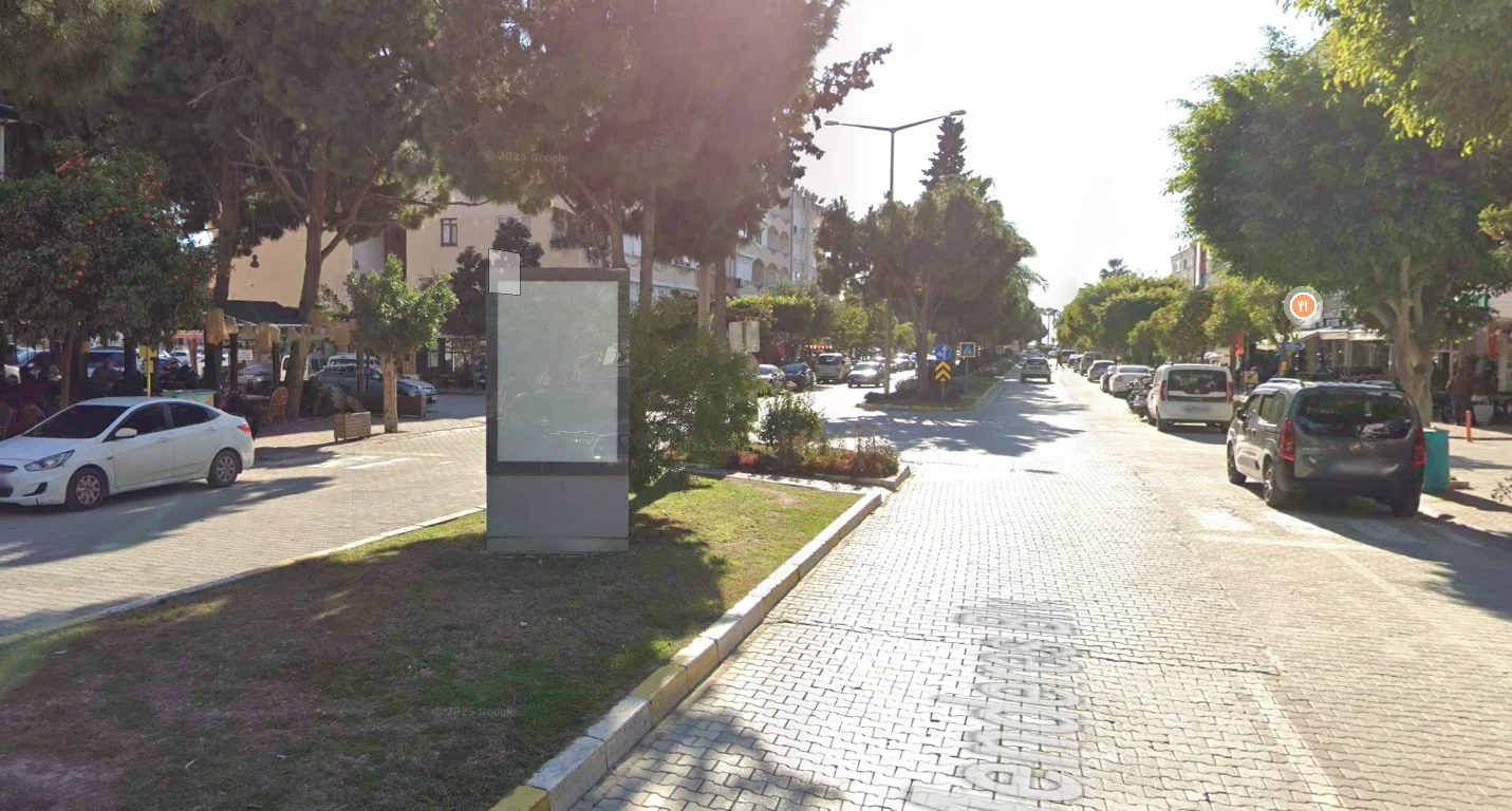 Mahmutlar Mahallesi Menderes Bulv. Cumartesi Pazarı Karşısı Alanya Antalya Raket CLP