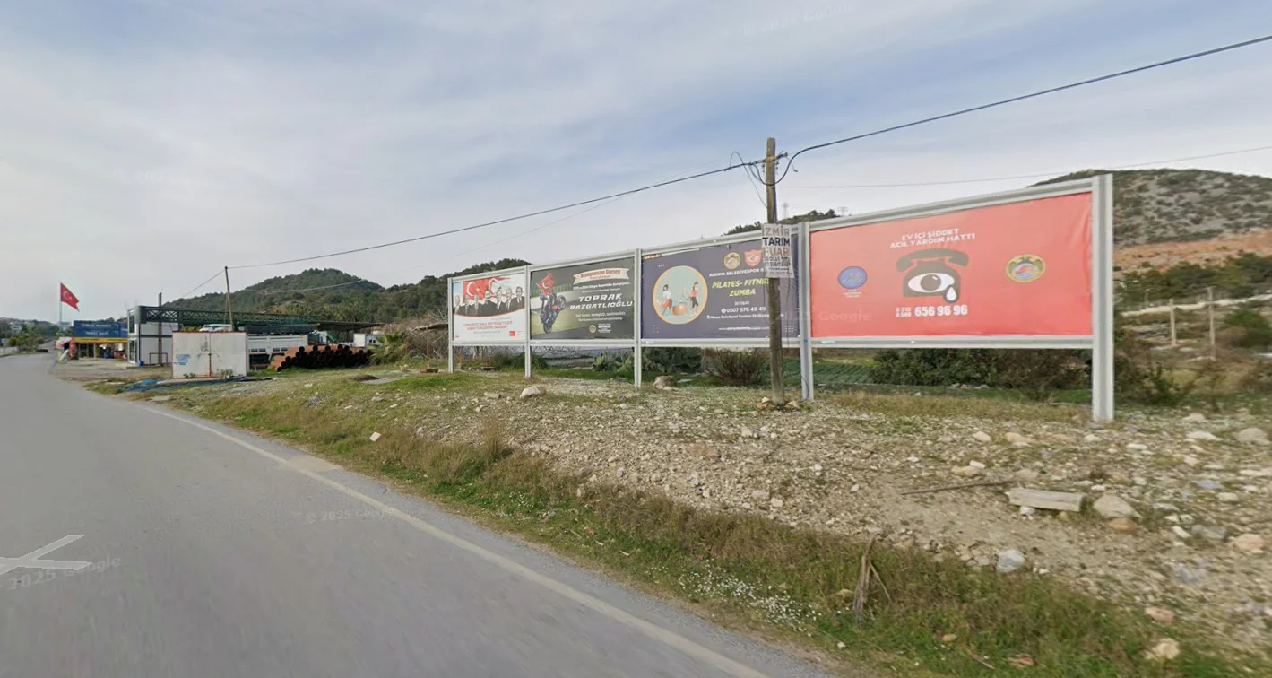 Konaklı Doğanay Otel Muzcu Yanı Alanya Antalya Billboard - 1