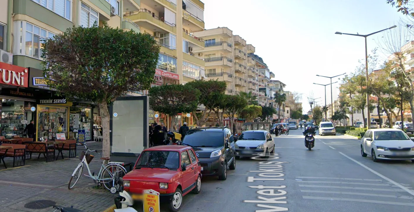 25 M Yol Tadım Tantuni Önü Kaldırım Alanya Antalya Raket CLP