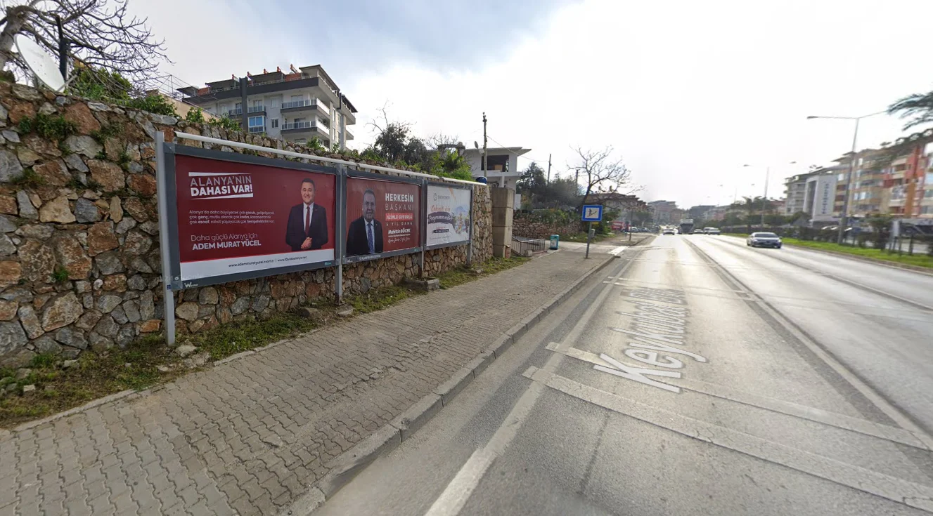 Yayla Yolu Kavşağı Alanya Antalya Billboard