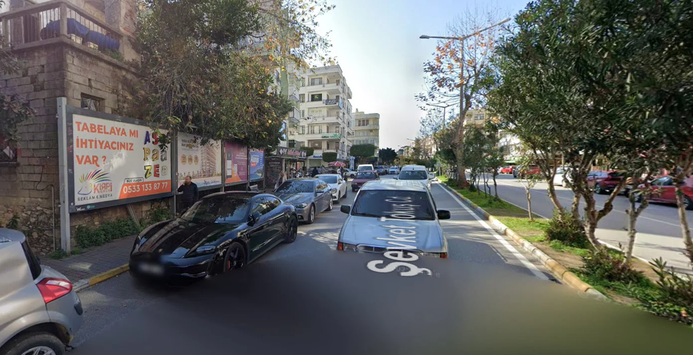 Sulama Bilriği Durak Yanı Alanya Antalya Billboard