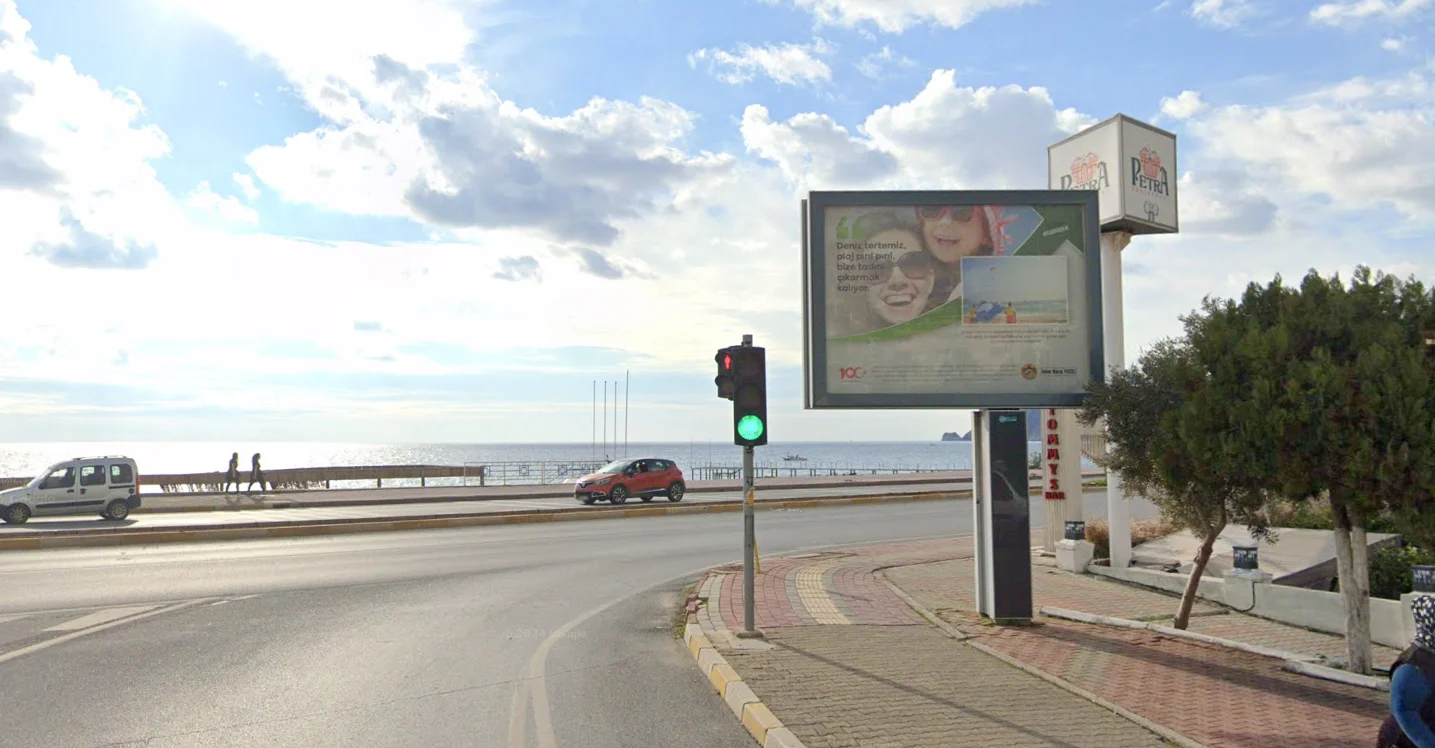 Tosmur Mahallesi Girişi Kavşak Sahil Alanya Antalya Megalight