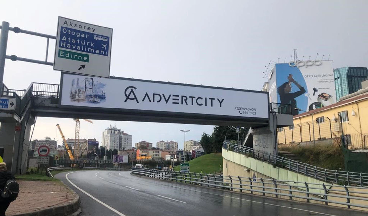 Zincirlikuyu Tatlıcı Plaza önü Yaya Şişli İstanbul Üst Geçit