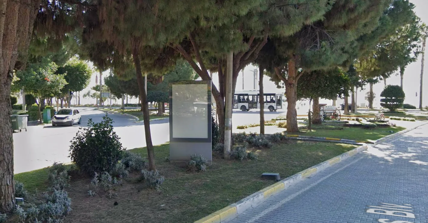Mahmutlar Mahallesi Girişi Işıklar Alanya Antalya Raket CLP
