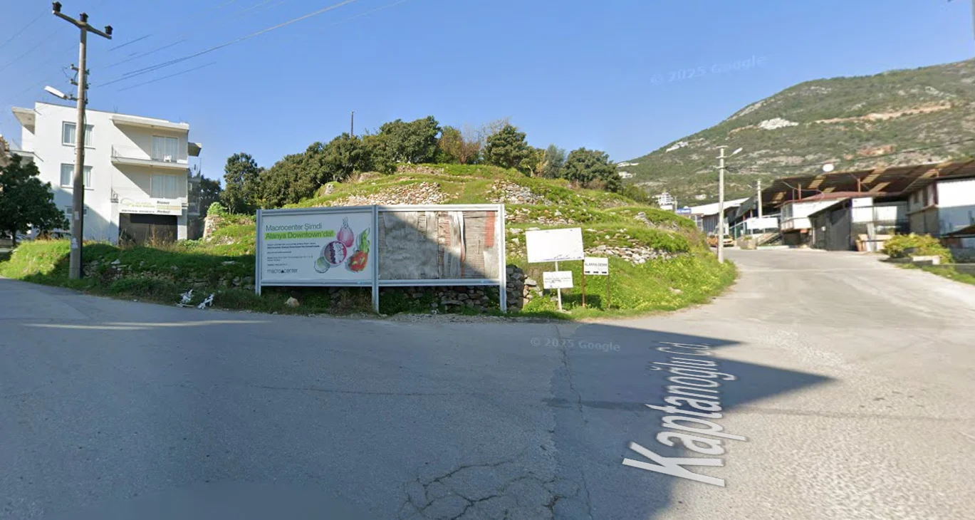 Cikclli Seyir Terası Yolu Bilal Mobilya Yanı Alanya Antalya Billboard