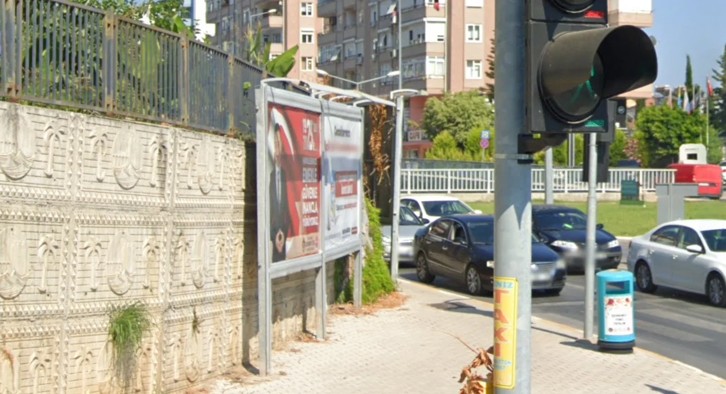 D-400 Türk Telekom Önü Alanya Antalya Billboard - 3