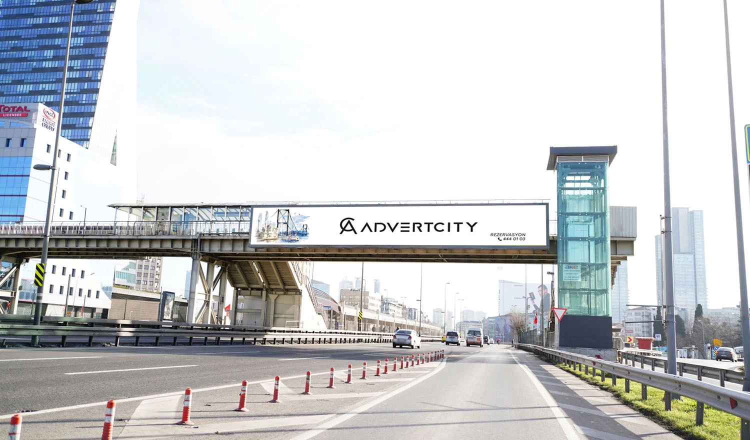 Mecidiyeköy Metrobüs Yaya Şişli İstanbul Üst Geçit - 1