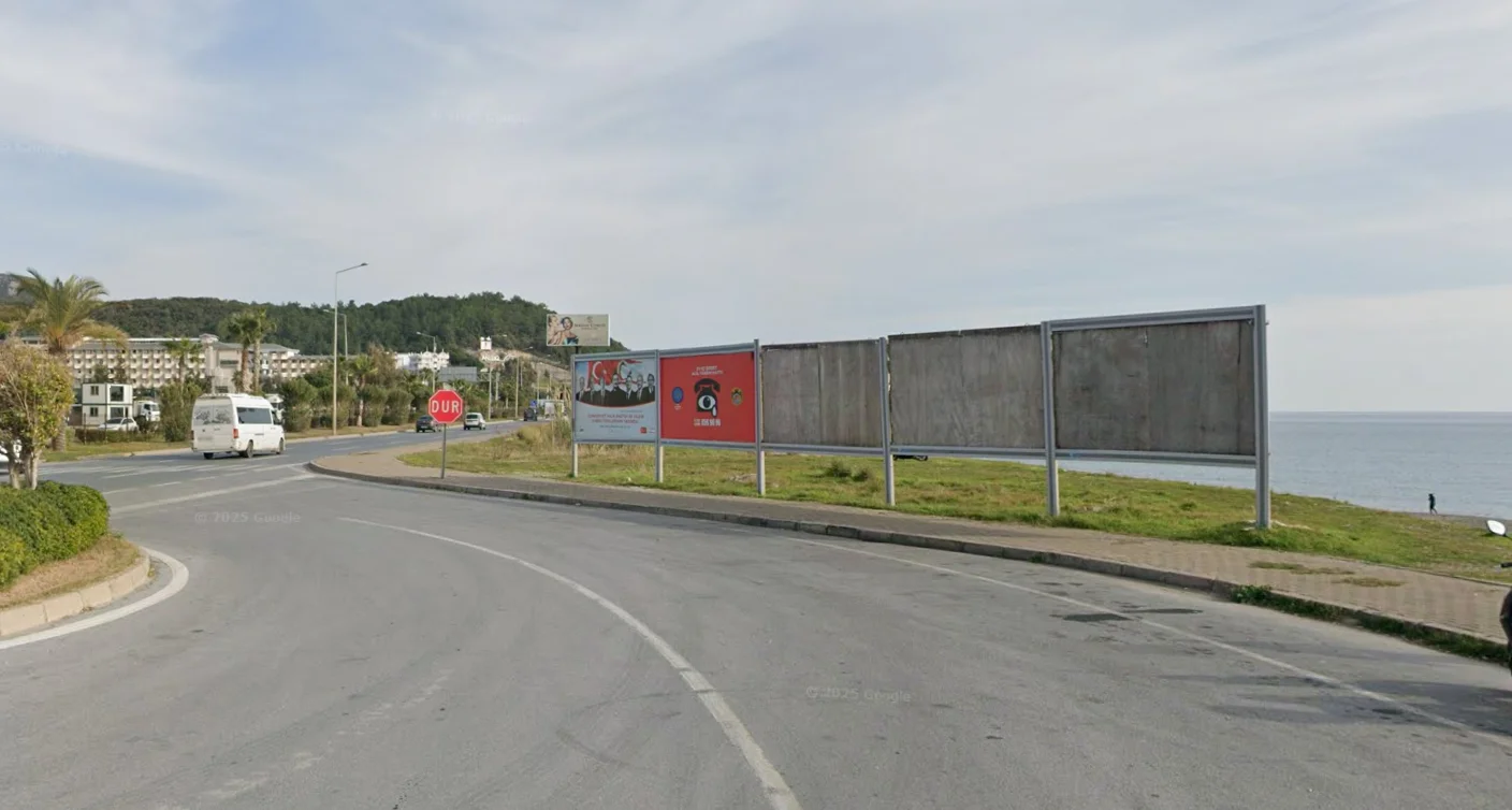 Konaklı Doğanay Otel Paşa Bay Yolu Sahil Alanya Antalya Billboard - 1