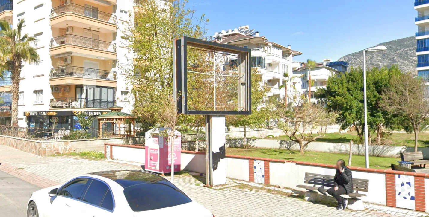 Mahmutlar Mahallesi Yörük Çadırı Yanı Cebeciler Mlak Yanı (cbec Caddesine Taşındı) Alanya Antalya Megalight