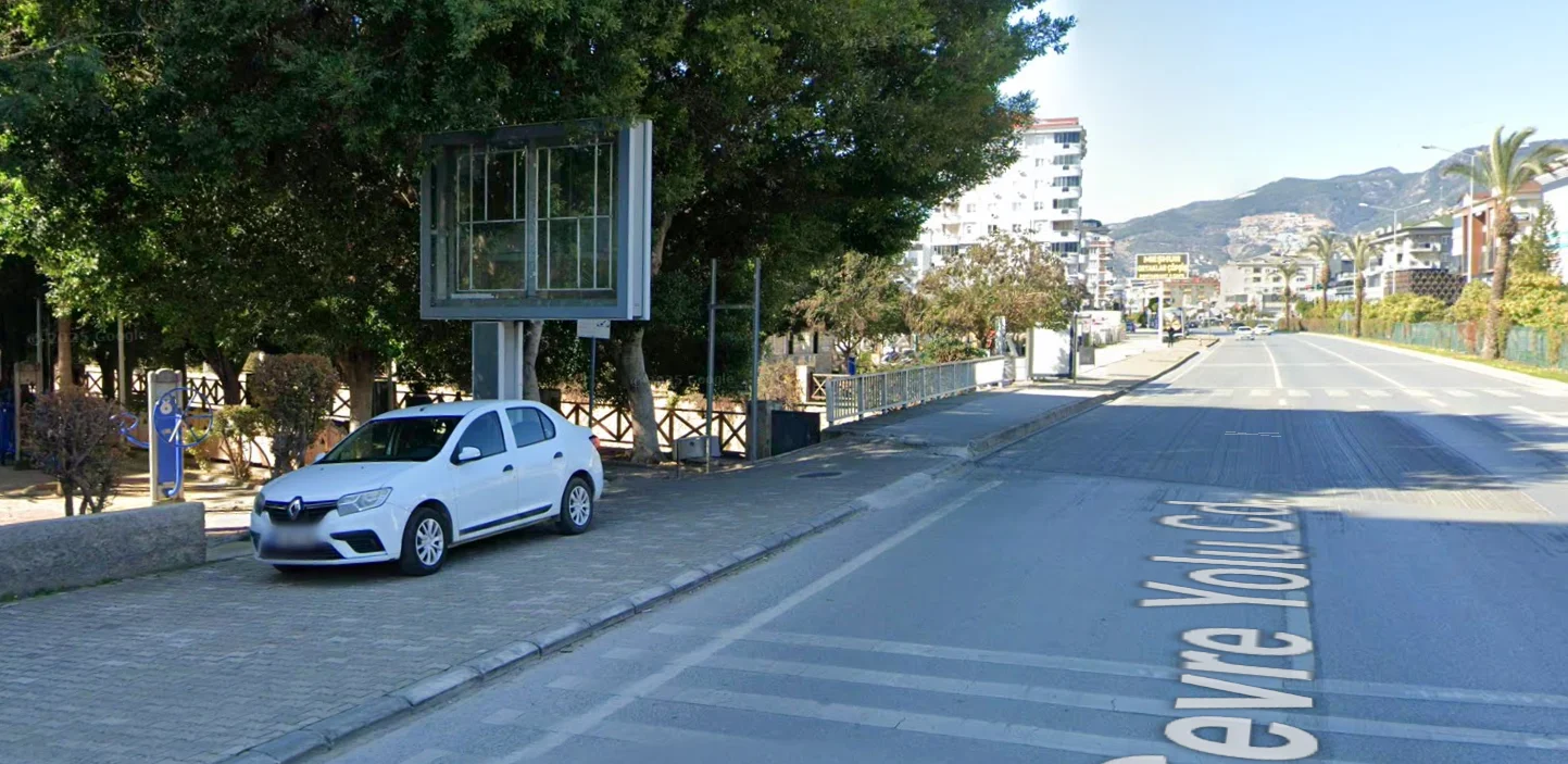 Yeni Belediye Binası Karşısı Park Girişi (d-400 Yolu Park Girişi) Alanya Antalya Megalight