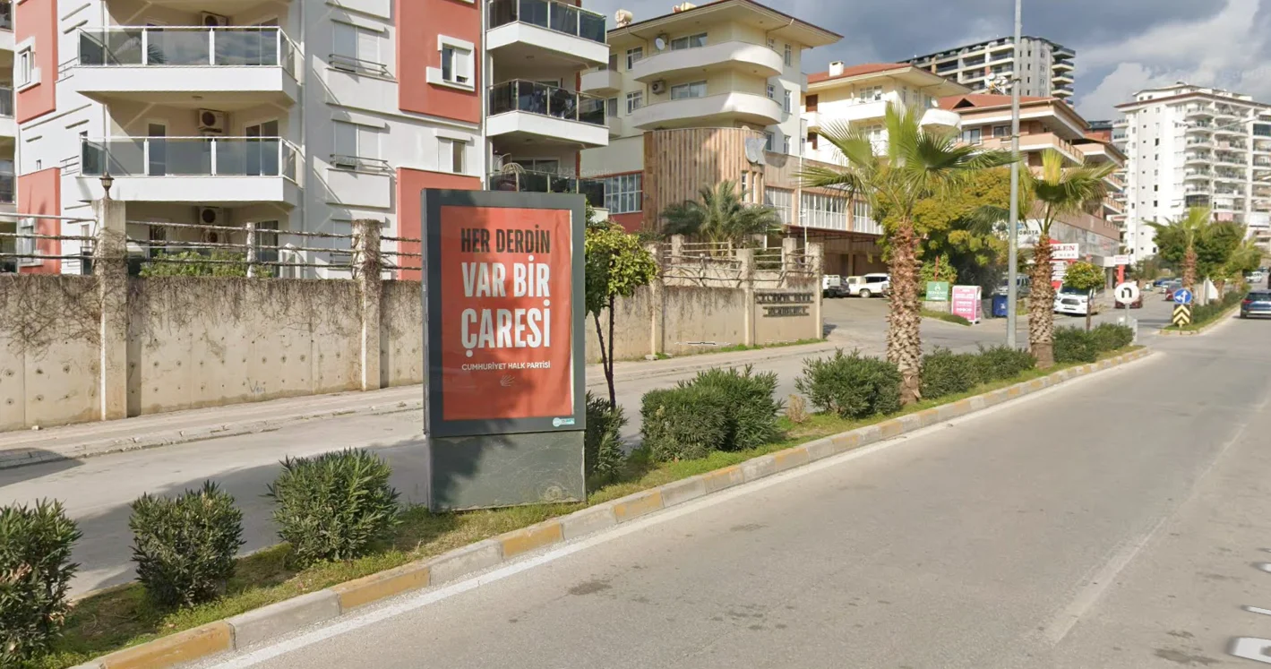 Cıkcıllı Mahallesi Park Residance Önü Alanya Antalya Raket CLP