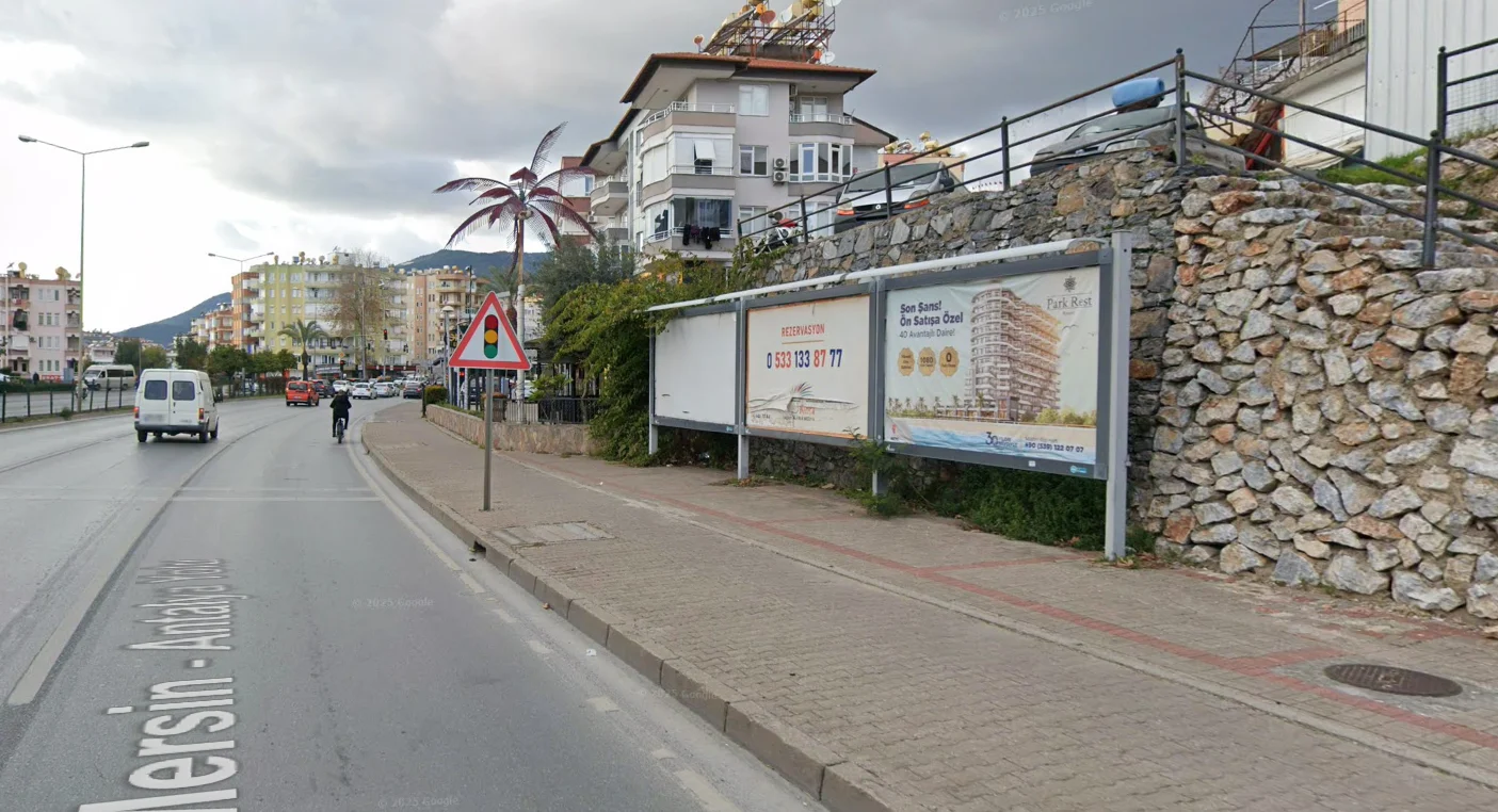 Eski Devlet Hastanesi Altı Oktay Elektrik Yanı Alanya Antalya Billboard - 2