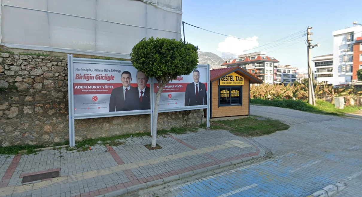 Kestel İsa Küçülmez Caddesi Sera Önü Alanya Antalya Billboard - 2