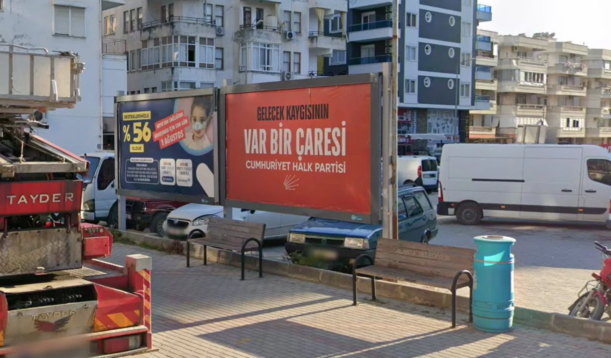 Mahmutlar Belediye Açık Oto Pazarı İçi Alanya Antalya Billboard - 2