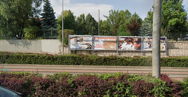 Anadolu Üniversitesi Eczacılık Fakültesi Giriş Sol Billboard 2