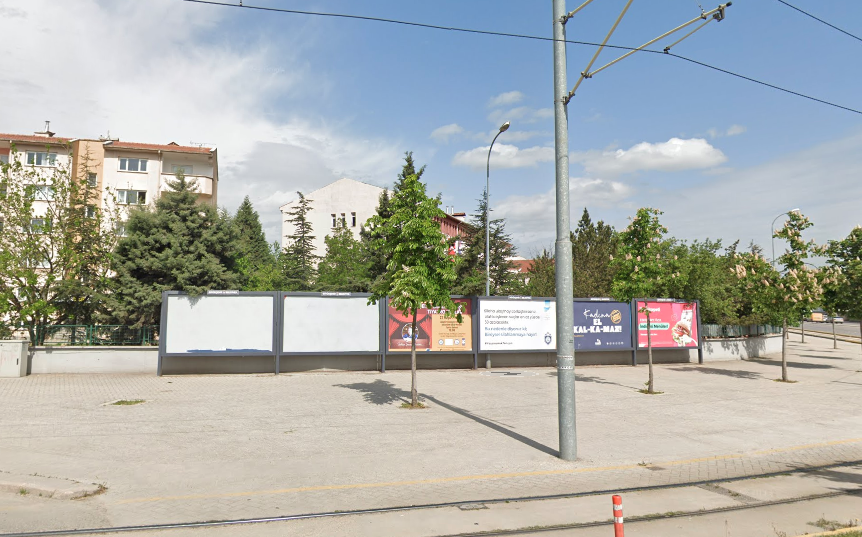 Çamlıca - Ulusal Egemenlik Bulvarı Gündüz Ökçün Bulv. Kavşak Billboard 2