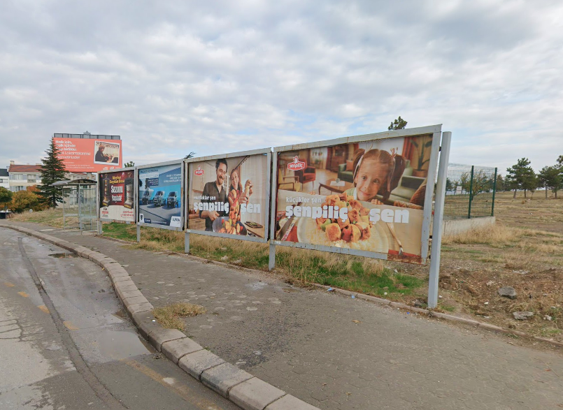 Emek - 2. Arabacılar Cad. Kıbrıs Cad. Kavşak Billboard 4