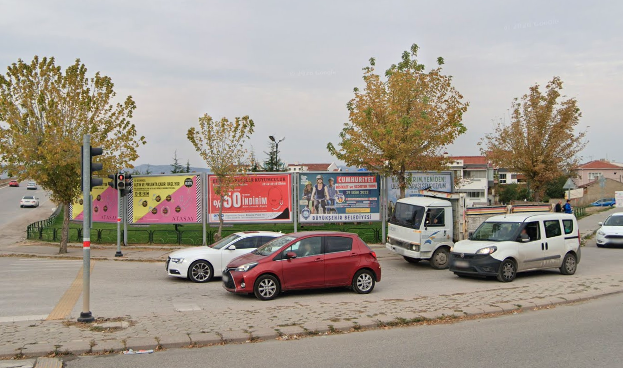 Batıkent - Çağfen Lisesi Kavşak Billboard 4