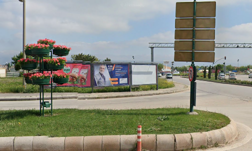 71 Evler Mah. Balsu Bulvarı Etkin Koleji Karşısı Billboard 1