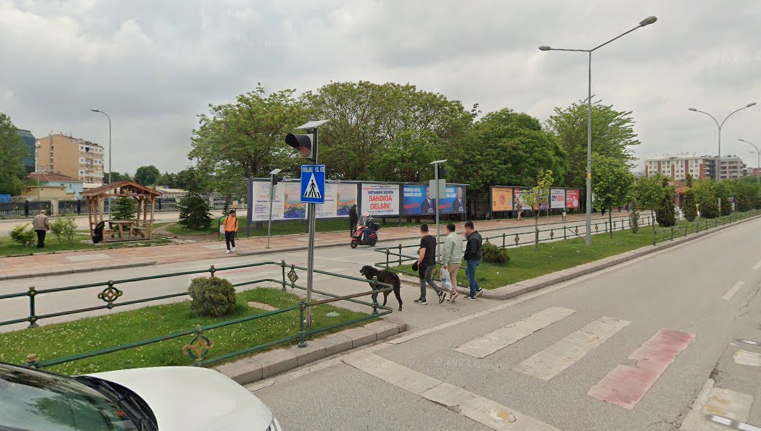 Bağlar - Ulus Anıtı Tramvay Durağı Yanı Billboard 2