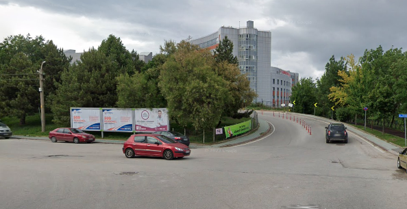 Uluönder - Yunusemre Devlet Hastanesi Çıkış Karşısı Billboard 3