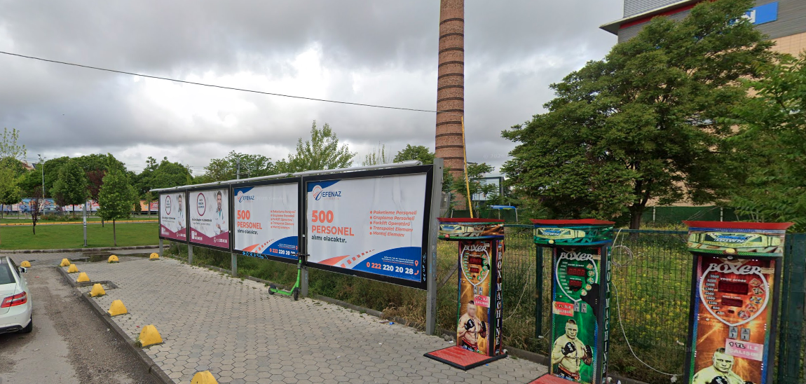 Bağlar - Espark Açık Otopark Karşısı (Afiş Değiştirici) Billboard 1