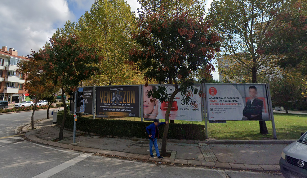 Batıkent - Ticaret Odası İlköğretim Okulu Kavşak Sol Billboard 4