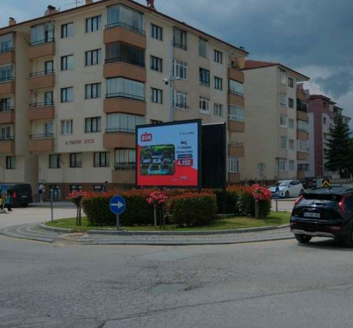 Çakmaklar Mezarlığı Kavşağı 1 LED
