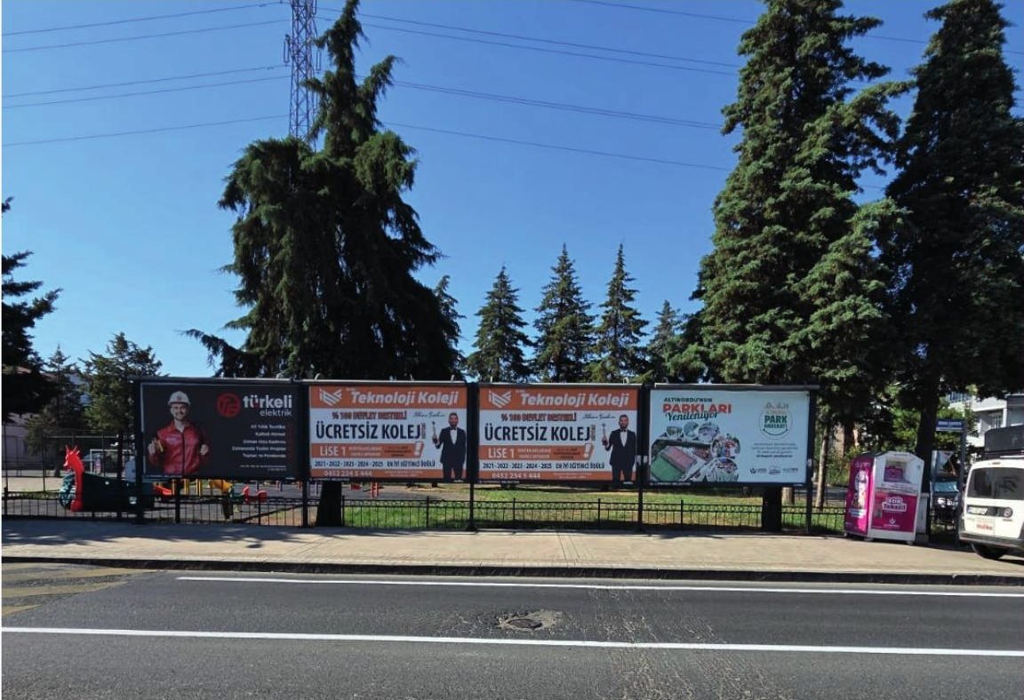 Sevgi Hastanesi Karşısı Altınordu Ordu Billboard - 3