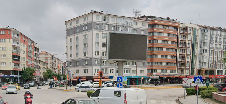 ESK-LED-003 Tepebaşı - Uluönder Tramvay Durağı Yanı